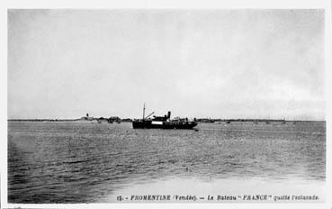 Iconographie - Fromentine - Le bateau France quitte l'estacade