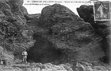 Iconographie - Entrée de la grotte des Fradets (profond.25m)