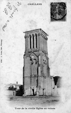 Iconographie - Tour de la vieille église en ruines