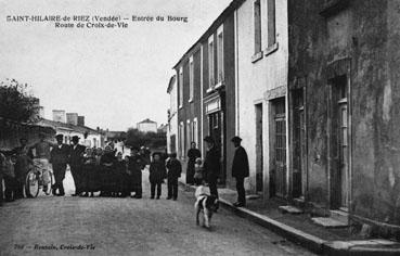 Iconographie - Entrée du bourg - Route de Croix-de-Vie