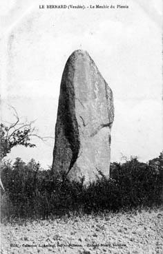 Iconographie - Le menhir du Plessis