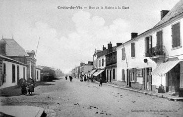 Iconographie - Rue de la mairie à la gare