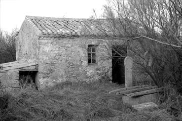 Iconographie - Ferme du Céton, la boulangerie et le toit à poules