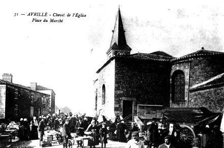 Iconographie - Le chevet de l'église et la place du marché