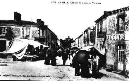 Iconographie - Le bourg un jour de marché