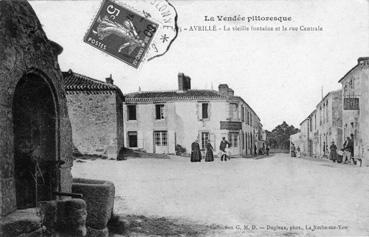 Iconographie - La vieille fontaine et la rue Centrale