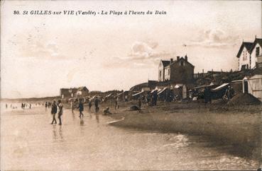 Iconographie - A marée basse, la plage ressemble à un miroir