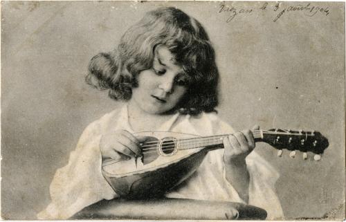 Iconographie - Joueuse de mandoline