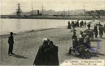 Iconographie - La plage devant le casino