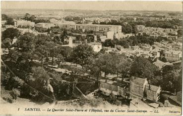 Iconographie - Le quartier Saint-Pierre et l'hôpital, vus du clocher Saint-Eutrope