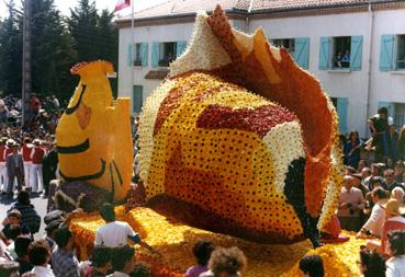 Iconographie - Fête des tulipes, un char