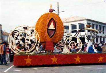 Iconographie - La fête des tulipes - Le carrosse