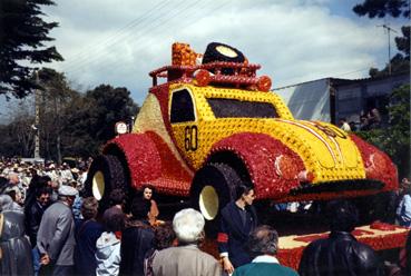 Iconographie - La fête des tulipes -  Char Rallye automobile