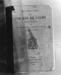 Iconographie - Livre de catéchisme du diosèse de Luçon