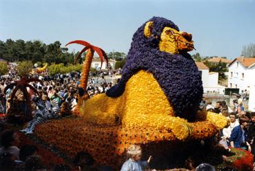 Iconographie - La fête des tulipes - Le lion des mers