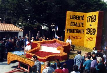 Iconographie - La fête des tulipes - Liberté, égalité, fraternité