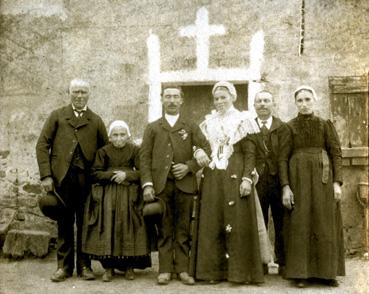 Iconographie - Mariage de Léon Graton et de Marie Geay, Le Fossé