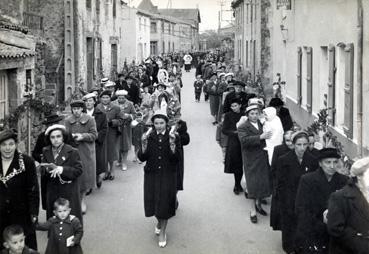 Iconographie - Procession de la mission de 1958