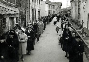 Iconographie - Procession de la mission de 1958