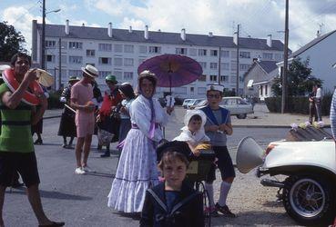 Iconographie - Défilé-cavalcade de la Saint-Laurent 1977