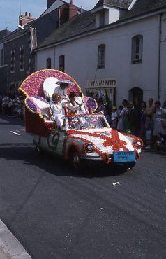 Iconographie - Défilé-cavalcade de la Saint-Laurent 1982