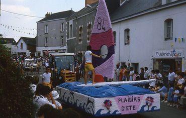 Iconographie - Défilé-cavalcade de la Saint-Laurent 1984