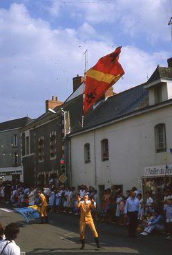 Iconographie - Défilé-cavalcade de la Saint-Laurent 1984