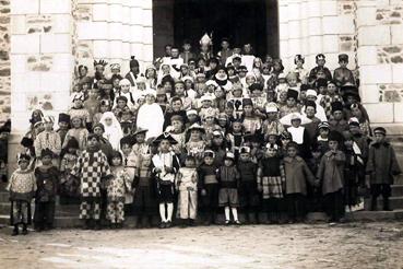 Iconographie - Les enfants de la Saint-Jean Baptiste