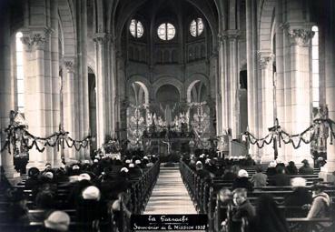 Iconographie - Mission de 1938 - Cérémonie à l'église