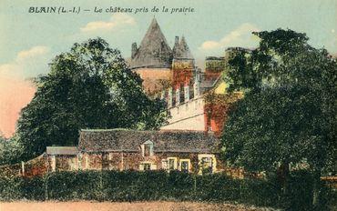 Iconographie - Le château pris de la prairie