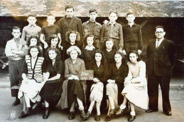 Iconographie - Photo de classe - Ecole publique des Noyers - Année 1949-1950