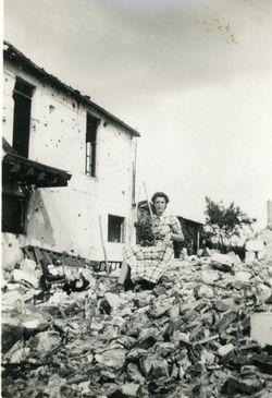 Iconographie - Ruines après le bombardement du 17 juin 1940