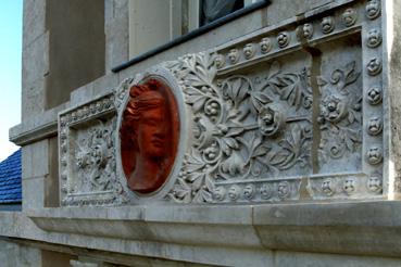 Iconographie - Façade de Villa Lionnet, détail sculpté