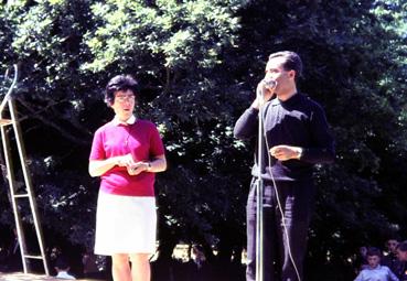 Iconographie - Animateurs de la messe lors des rencontres Zone Enfance