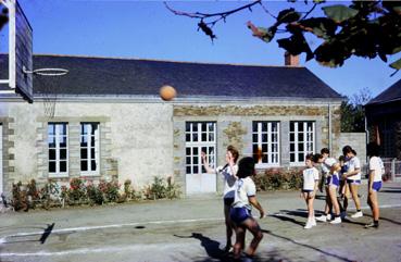 Iconographie - Joueuses de basket