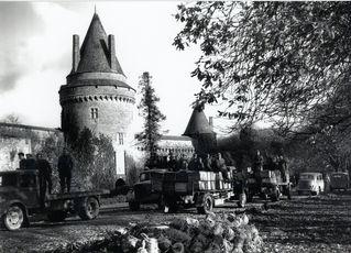 Iconographie - Troupes anglaises devant le château de Blain