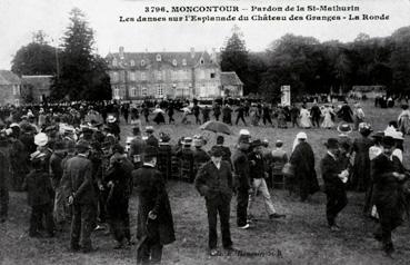 Iconographie - Pardon de la Saint-Mathurin - Les danses sur l'esplanade du château des Granges - La ronde 