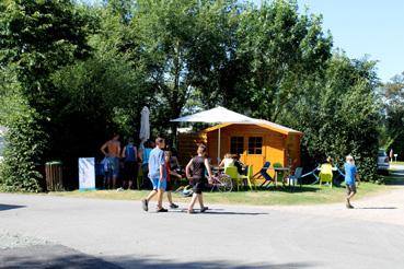 Iconographie - Camping l'Île Cariot - Près de l'accueil