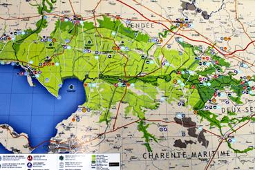 Iconographie - Carte touristique du Marais poitevin