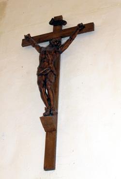 Iconographie - Le Christ en croix de l'église templière