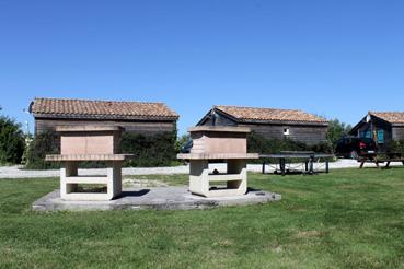 Iconographie - Camping l'Île Cariot - Les châlets de location