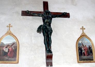 Iconographie - L'église romane - Le Christ en croix