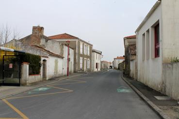 Iconographie - La grand rue de La Taillée