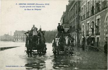 Iconographie - Nantes inondé (décembre 1910) - Le quai de l'Hôpital
