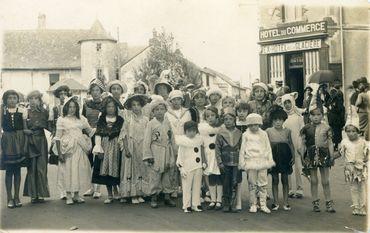 Iconographie - Défilé-cavalcade de la Saint-Laurent