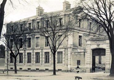 Iconographie - La banque de France, boulevard Aristide Briand