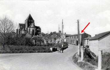 Iconographie - L'entrée du bourg