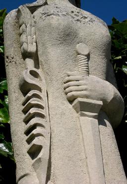 Iconographie - Le monument aux Morts, oeuvre d'Albert Deman, inauguré en 1954