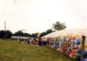 Iconographie - Le plus gros lacher de ballons du monde au Festival des records