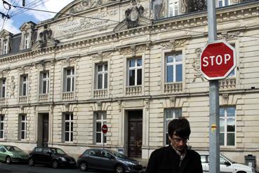 Iconographie - Gwennolé Le Bourg présentant la Chambre de Commerce